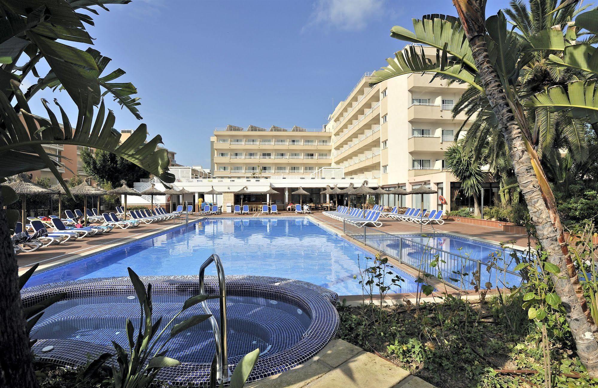 מלון Globales Santa Ponsa Park מראה חיצוני תמונה